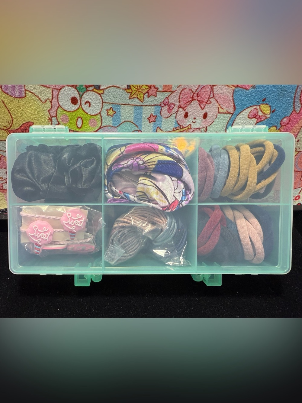 Green Multi-Compartment Hair Accessory Organizer - Assorted Colors - Picture 3 of 4